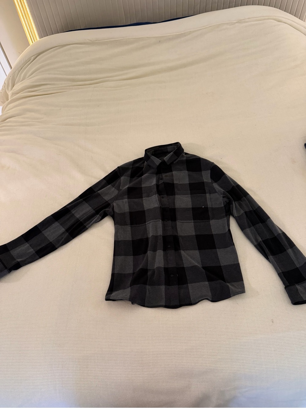 Lululemon Men’s Black Gray Plaid Soft Knit Button Down Shirt